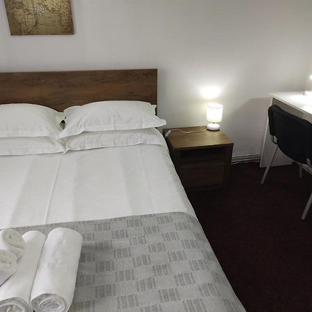 Creative Apartment Baia Mare Eksteriør billede